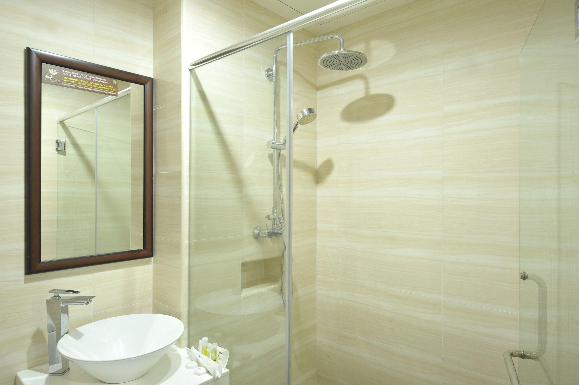 Hallmark Regency - 3*