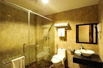 Hallmark Regency - Hotel 3*